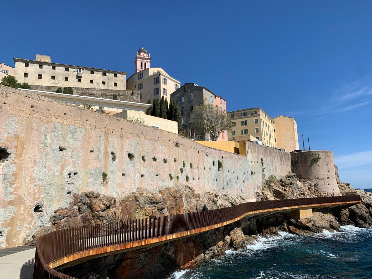 Casa A Certosa Au Coeur De La Citadelle Apartment บาสเตีย ภายนอก รูปภาพ